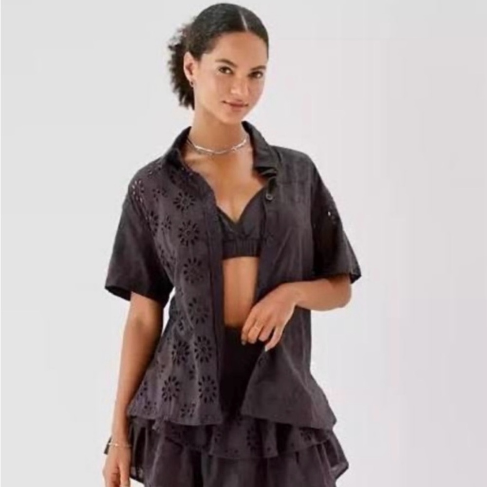 NWT American Eagle eyelet shirt